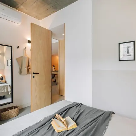 Апартаменты Peniche - 2 Bedrooms And Terrace In Santo Antonio *