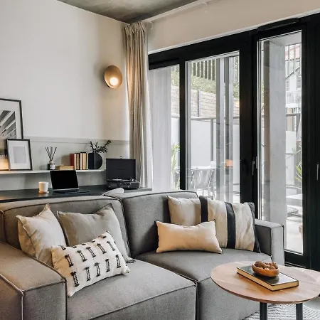 Peniche - 2 Bedrooms And Terrace In Santo Antonio アパート リスボン