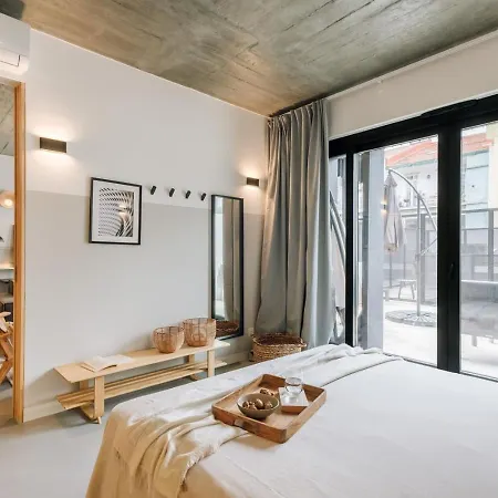 アパート Peniche - 2 Bedrooms And Terrace In Santo Antonio リスボン