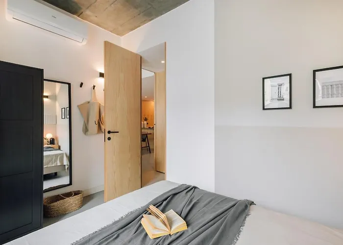 Апартаменти Peniche - 2 Bedrooms And Terrace In Santo Antonio *