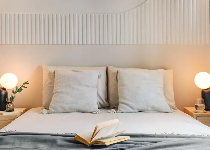 Peniche - 2 Bedrooms And Terrace In Santo Antonio Апартаменти Лісабон