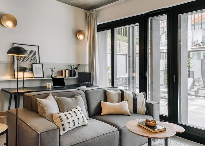 Peniche - 2 Bedrooms And Terrace In Santo Antonio Апартаменти Лісабон